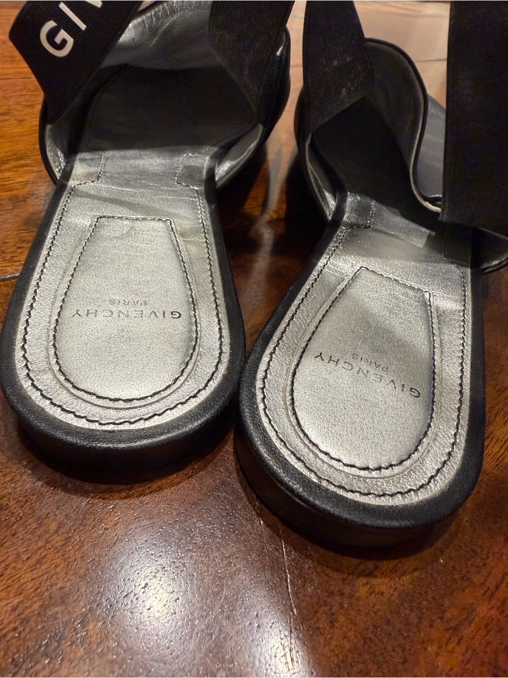 Givenchy Rivingtons size 41 - Picture 4 of 5